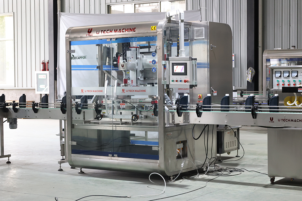 Automatic Linear Type Chemical Daily Use Product Motor Oil Filling Capping Machine Line