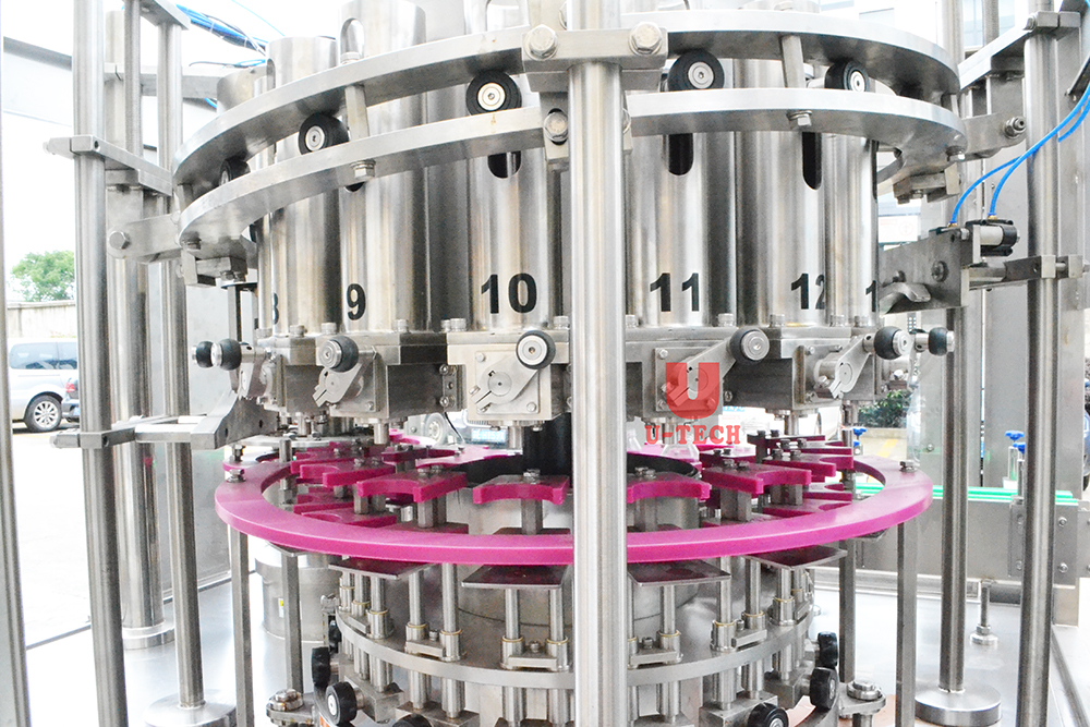 Automatic Small Bottle Rotary Honey Mushroom Chilli Tomato Fish Salad Dressing Sauce Filling Machine