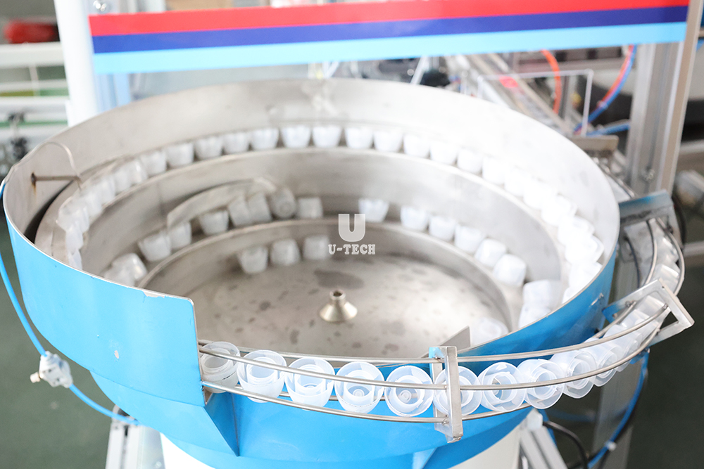 High Speed Parts Push Pull Sport Disc Top Aluminum Flip Off Cap Assembly Machine