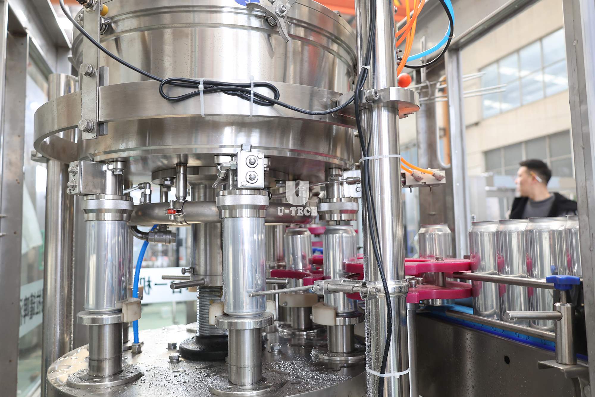 Full Automatic Factory Beverage Carbonated Energy Drink Beer Can Filling Sealing Machine