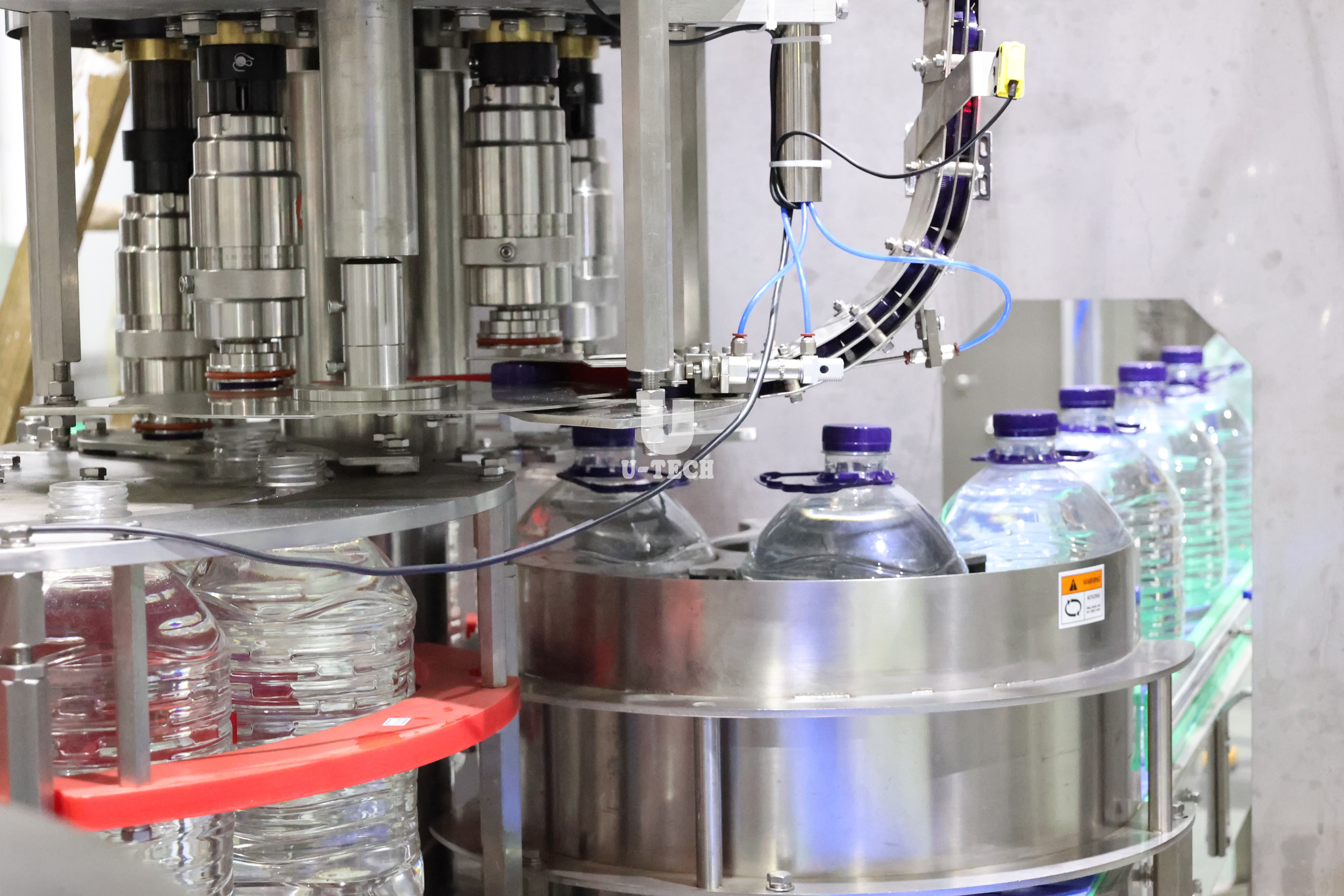 Automatic Rotary 3-in-1 High Speed PLC Controlled High-Accuracy Electric Motor 5L Mineral Pure Drinking Water Bottling Machine