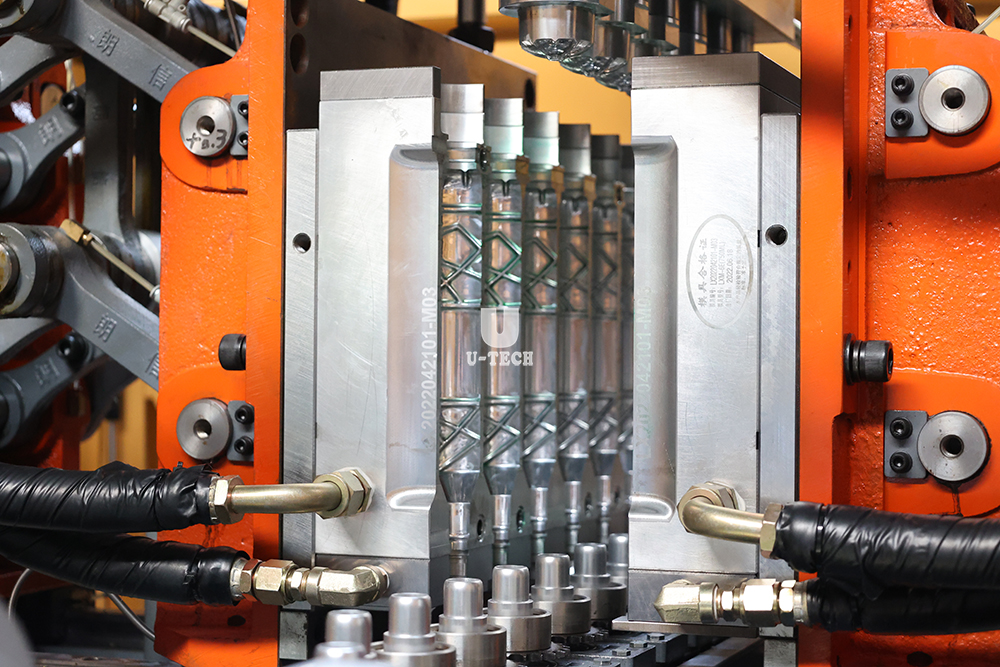 High Speed Beverage Carbonated Drinks Juice Mineral Water Automatic Plastic Pet Bottle Making Blow Moulding Machine