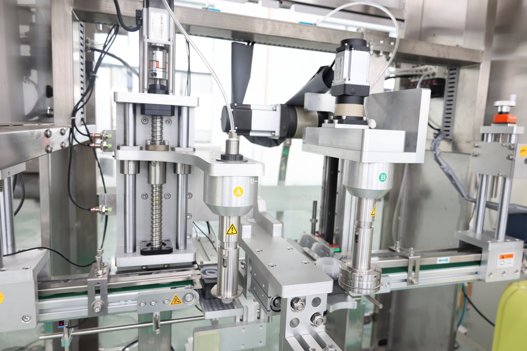 Complete Project 20L Food Edible Oil Plastic Barrel Drum Linear Filling Capping Machine Production Line
