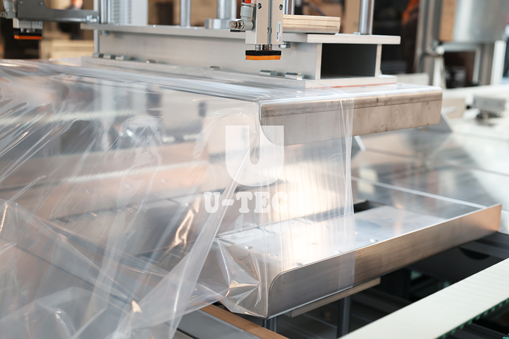 Automatic Empty Plastic PET PP Bottle Bag Packaging Machine Factory Price