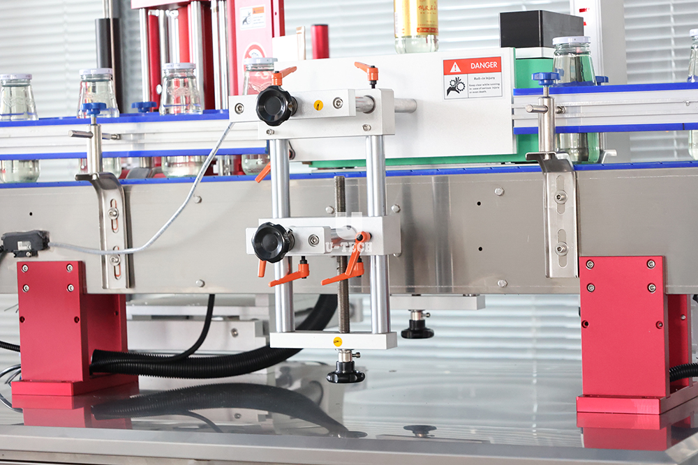 Factory Price Fully Automatic Electric Pet Flat Glass Square Bottle And Jar Can Adhesive Sticker Labeling Machine