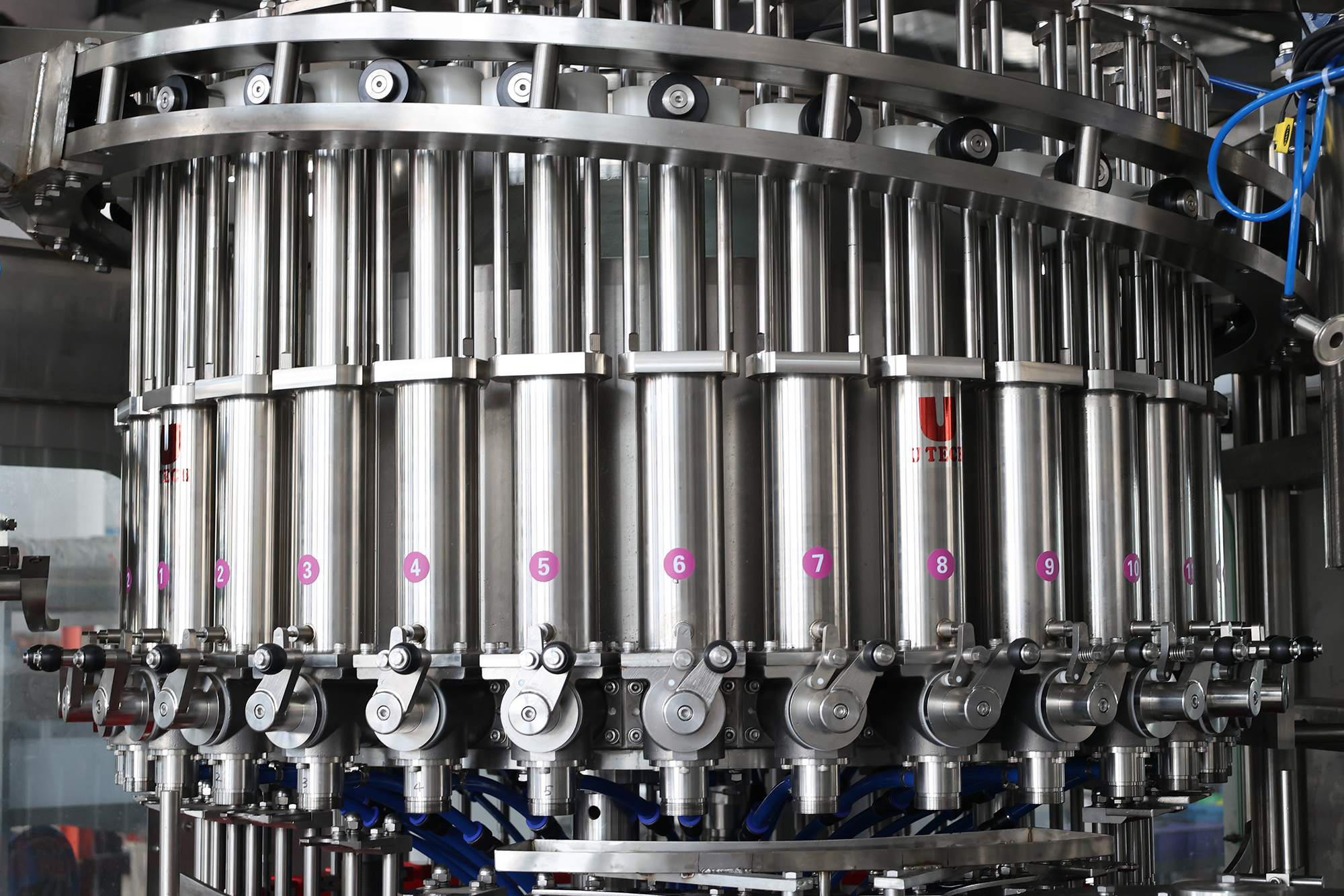High Speed Rotary Liquid Dipping Past Hot Sauce Bottling Filling Sealing Packing Machine Equipment Line