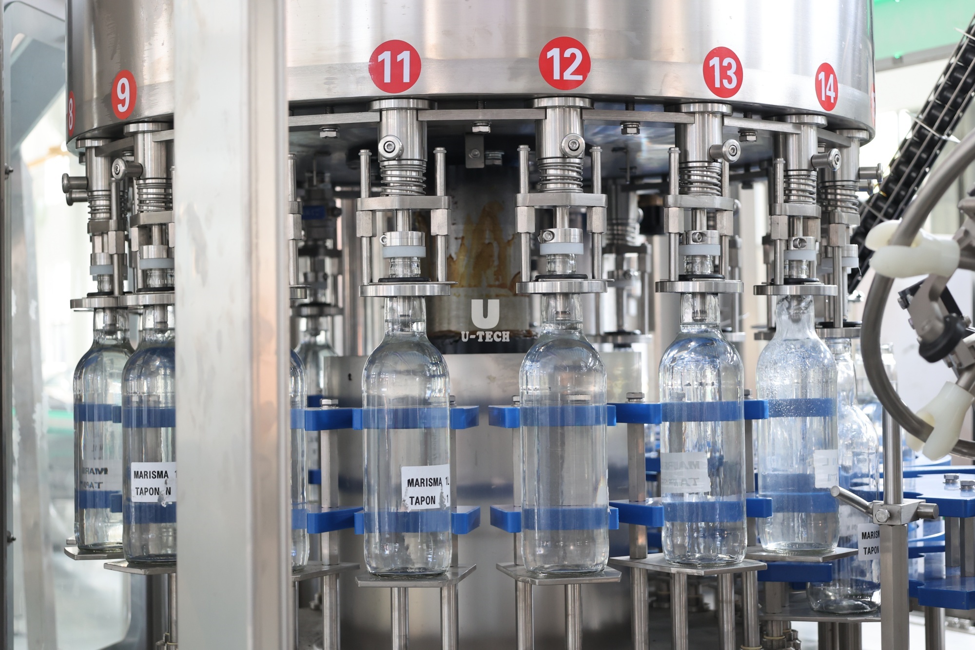 Stainless Steel Body Glass Bottle Sauce Beer Wine Juice Carbonated Beverage Filling Machine Price