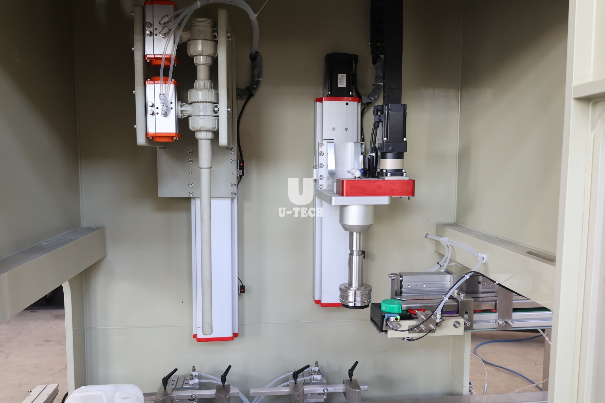 Electric PLC Engine Motor In-Line 5-10L Linear Automatic Liquid Pesticide Detergent Chemicals Filling Capping Labeling Machine