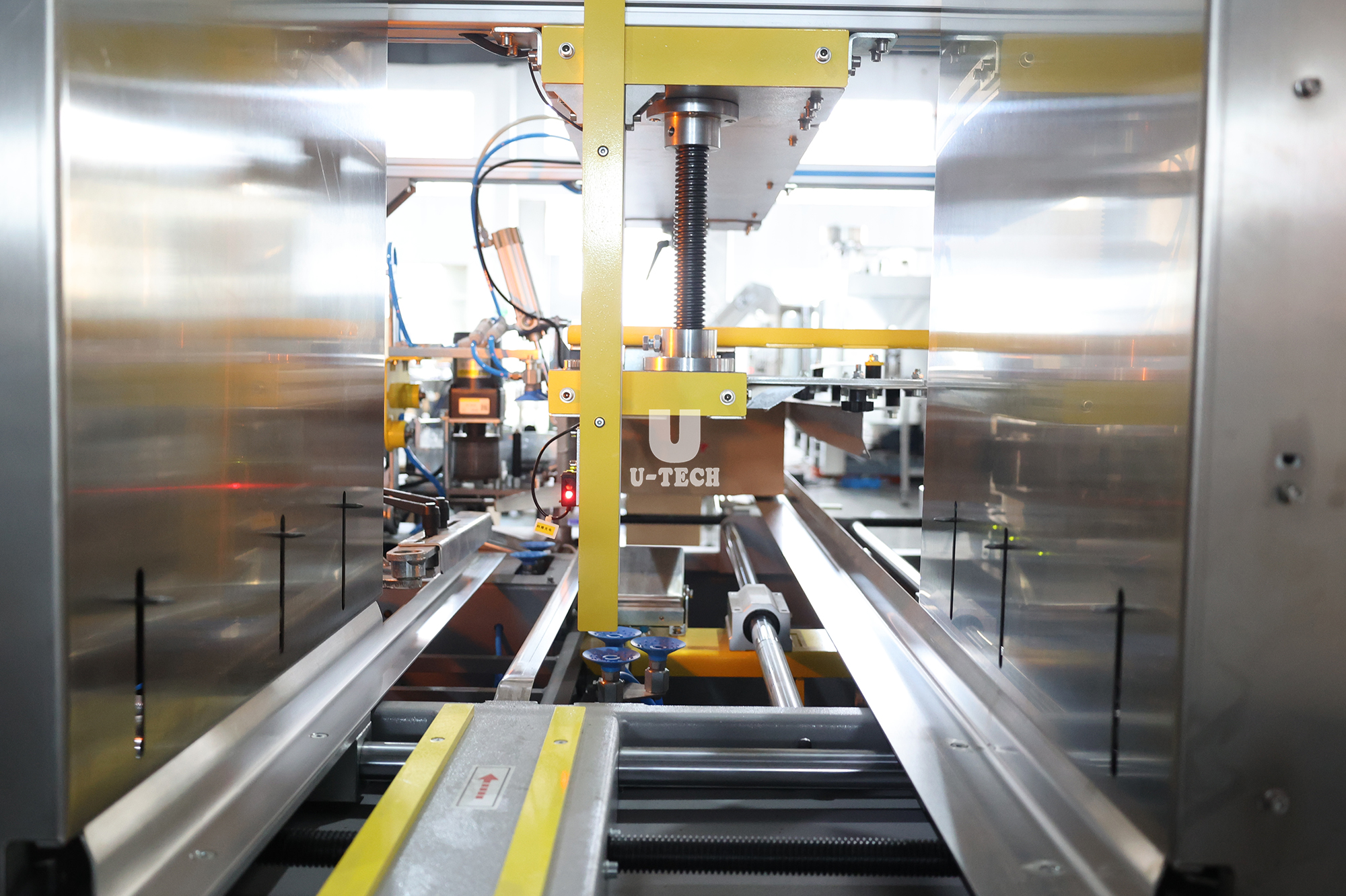 Hot Sale Automatic Packing System Full Set PLC Core Components for Cartons And Bottles Low Price Case Erector