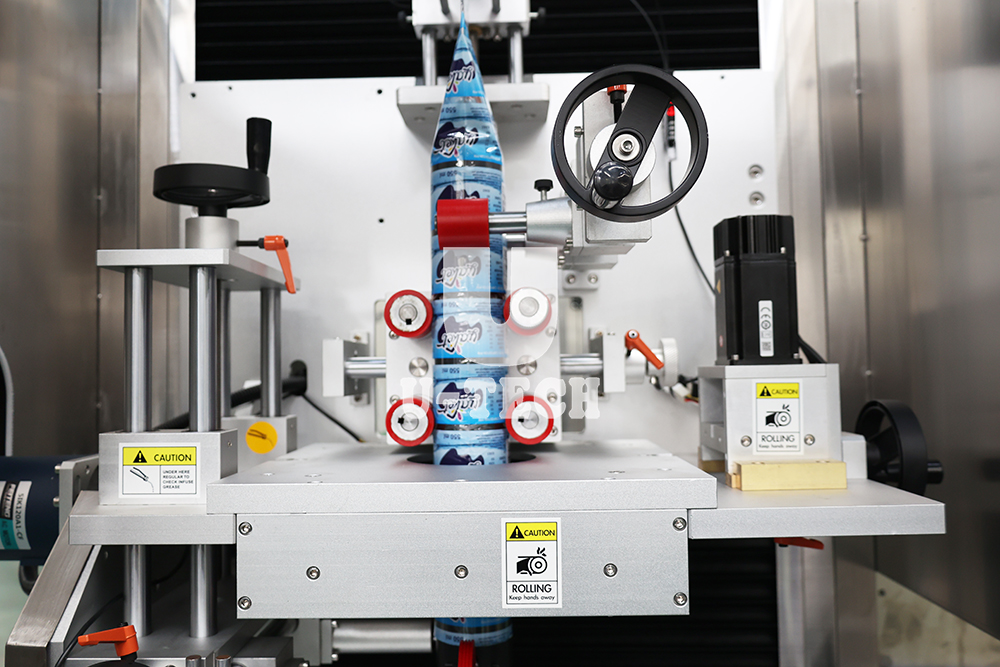 Automatic heating PET glass bottle with steam tunnel sleeve shrink labeling machine