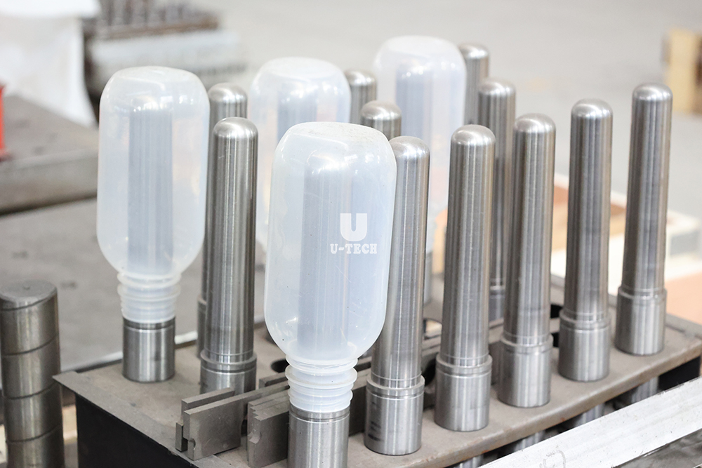 One step automatic PP PE PET injection stretch blow molding machine price