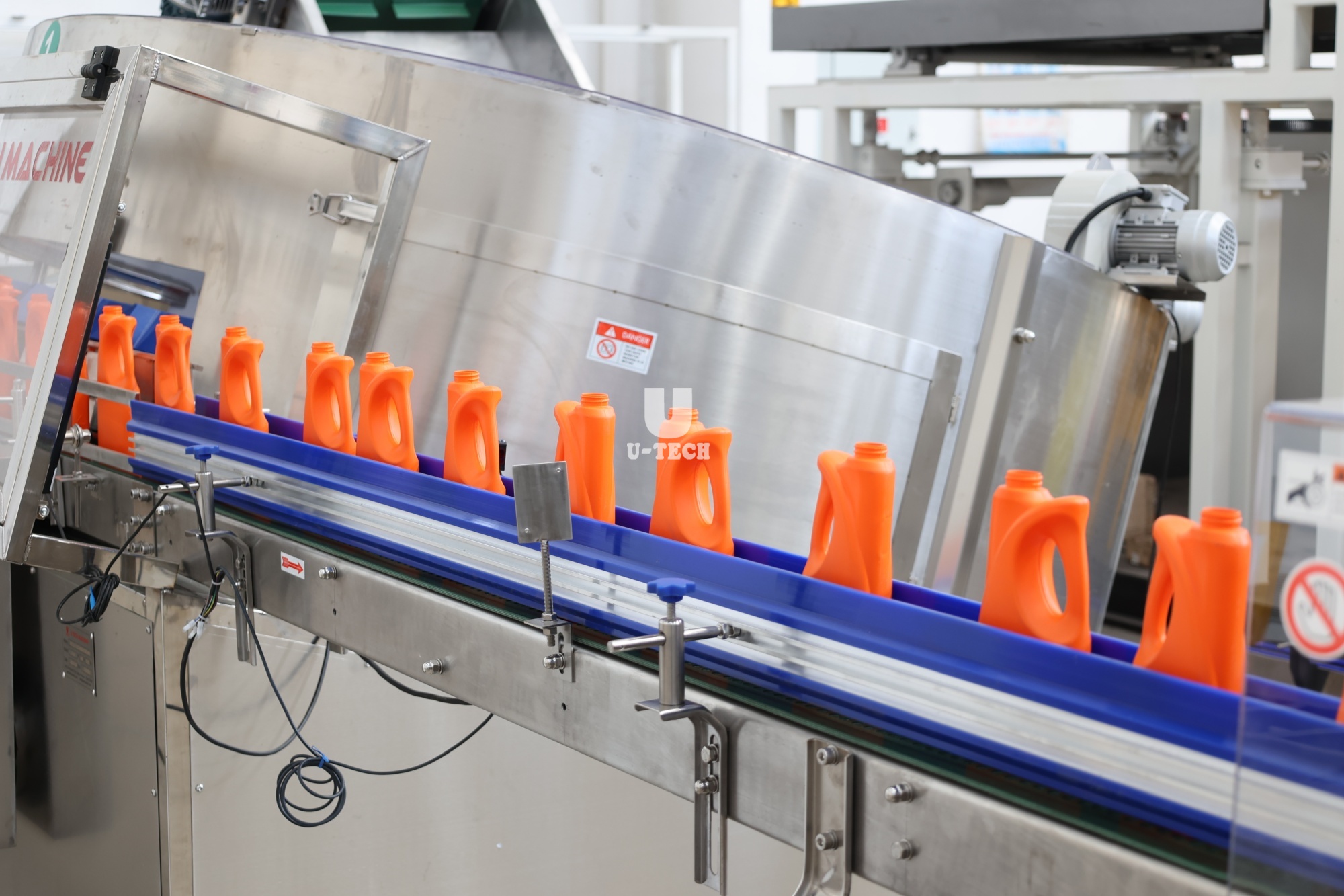 High-Speed Automatic Daily Use PP PC HDPE PET Bottle Unscrambler Sorting Machine for Beverage And Chemical Industries