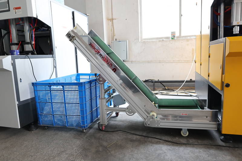 PET Plastic Beverage Mineral Water Bottle Automatic Preform Loading ...