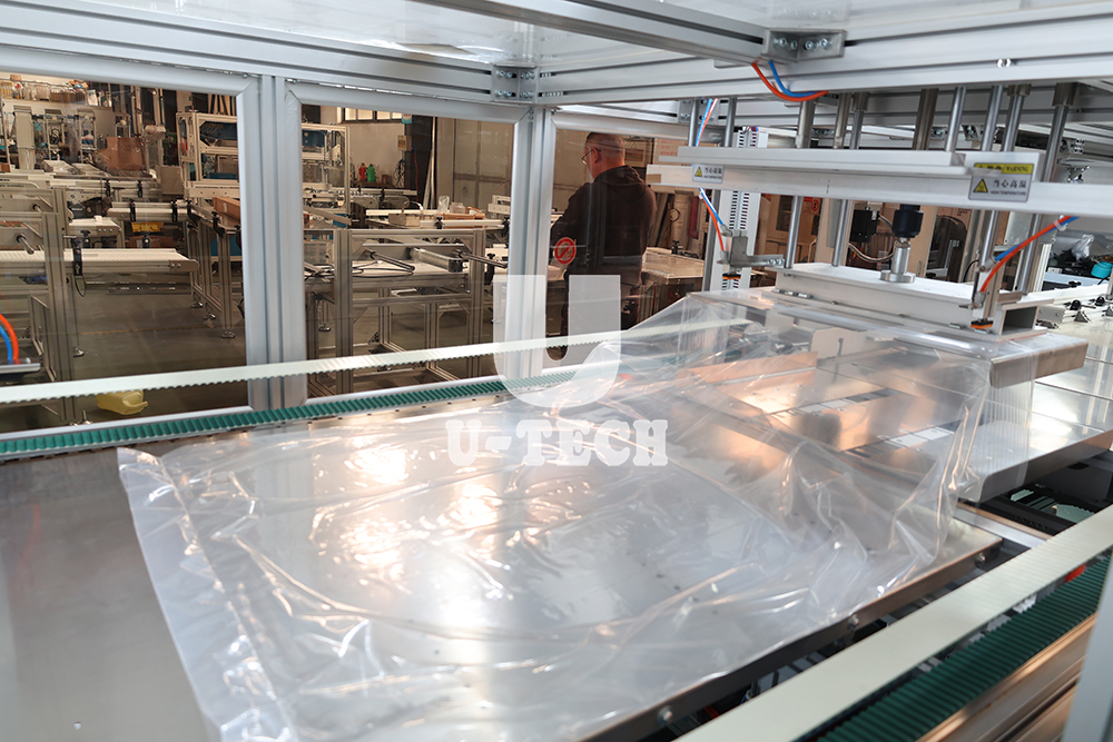 Automatic Empty Plastic PET PP Bottle Bag Packaging Machine Factory Price