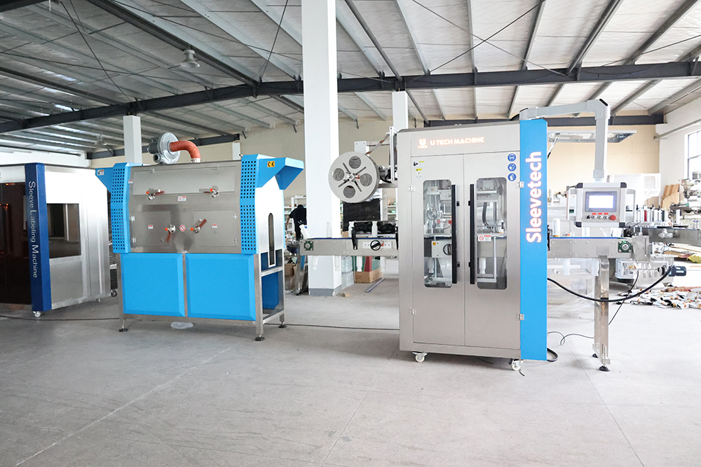 Automatic Beverage Water Bottle PVC Sleeve Labeling Machine 