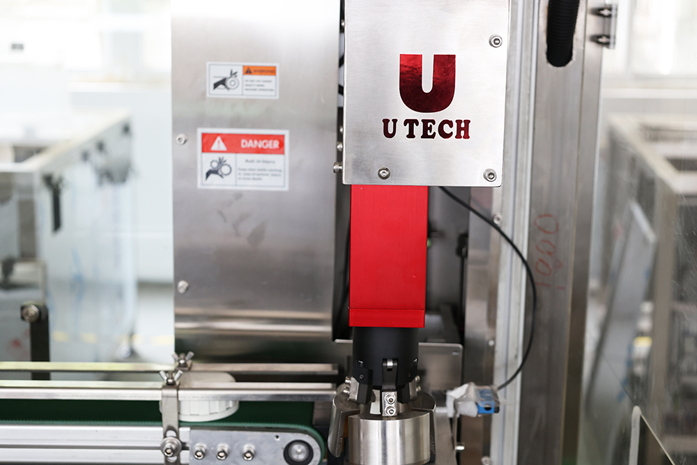 Fully Automatic Hydraulic Motor Car Lubricant Engine Oil Weighing Type 20L Bottle Filling Machine