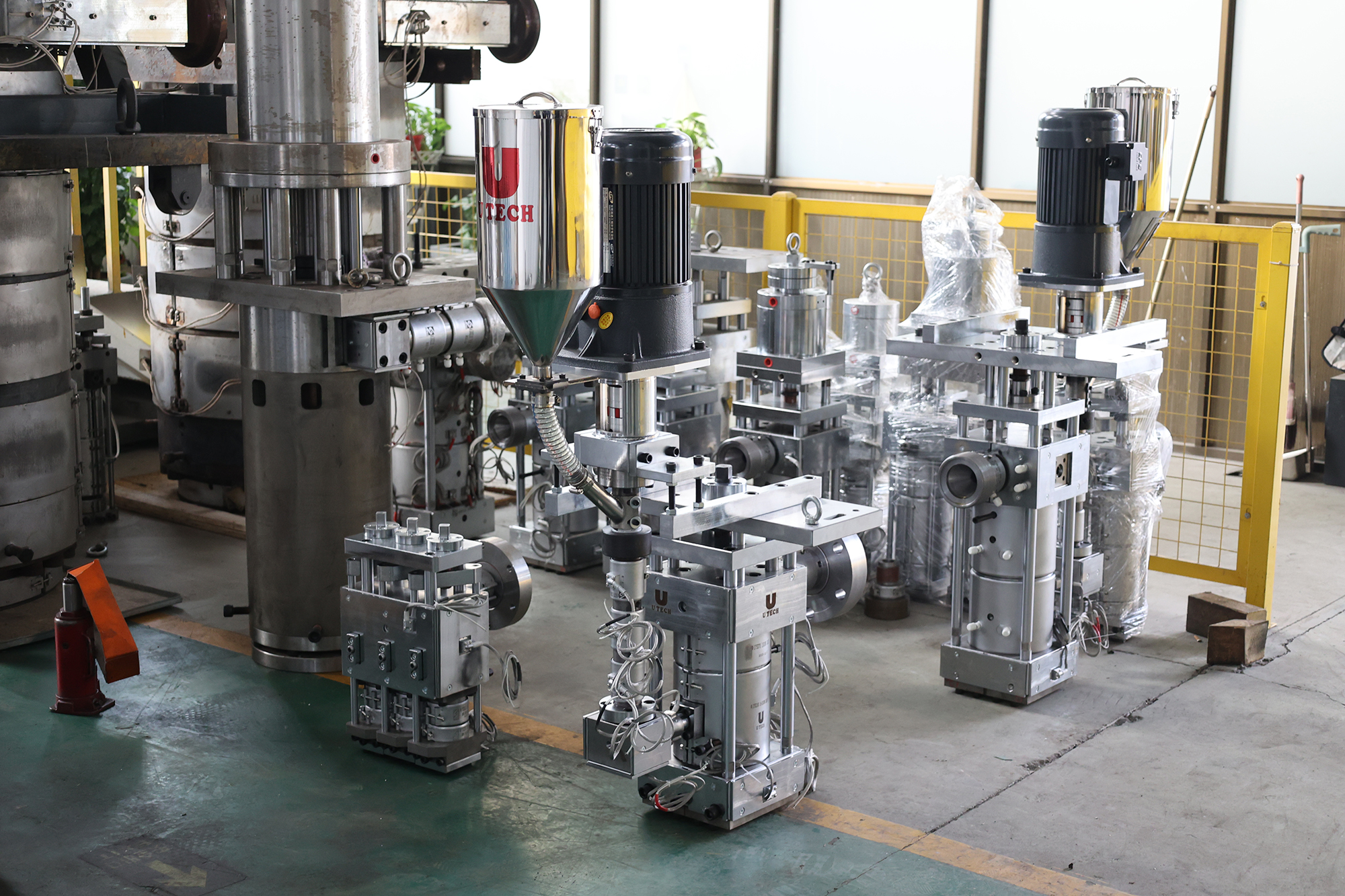 Plastic Drum Jerrycan Accumulator Type Extrusion Blow Molding Machine Die Head