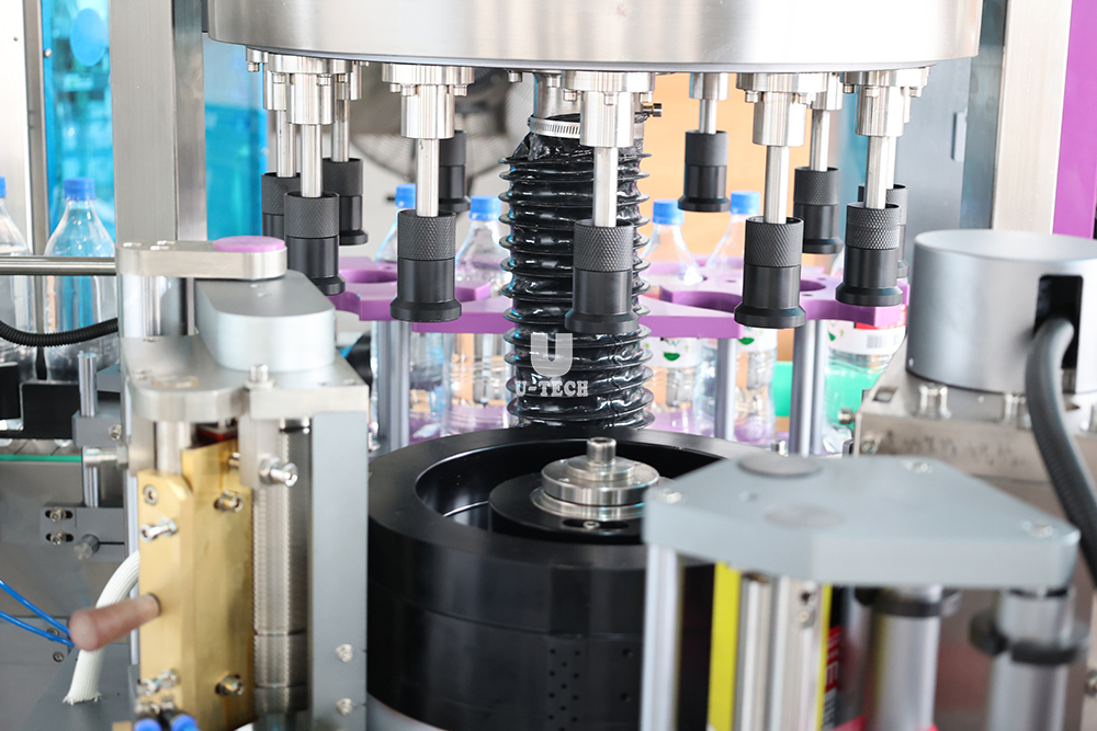 Automatic Rotary Drinking Water Pet Glass Bottle Beverage Energy Drink Can Hot Melt Glue Bopp Opp Labeling Machine