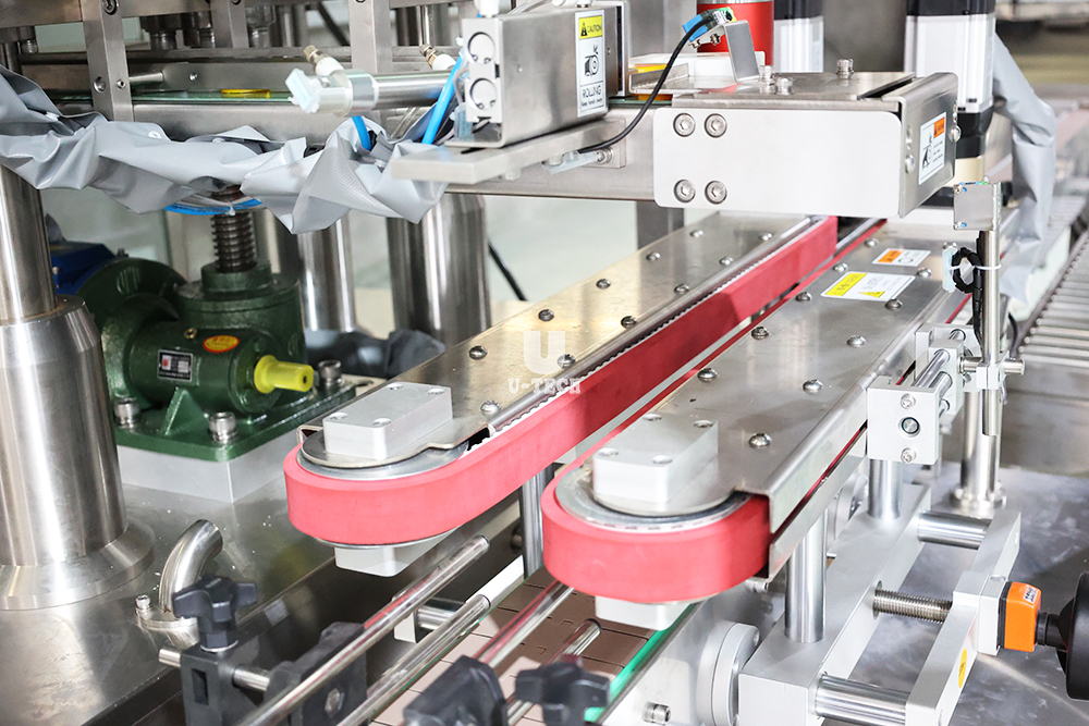 Automatic Liquid Chemical Daily Use Product Servo Shampoo Sauce Motor Lube Oil Linear Piston Filling Machine