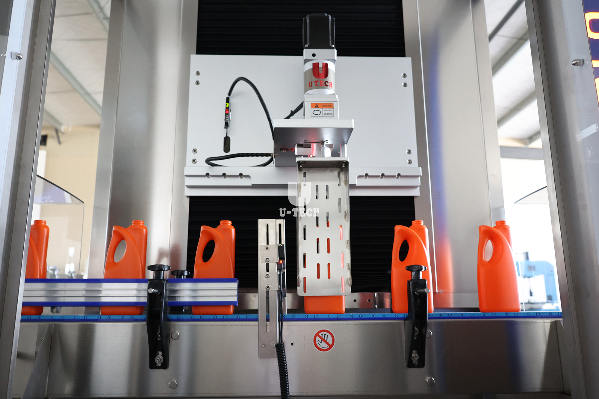 High-Speed Automatic Daily Use PP PC HDPE PET Bottle Unscrambler Sorting Machine for Beverage And Chemical Industries