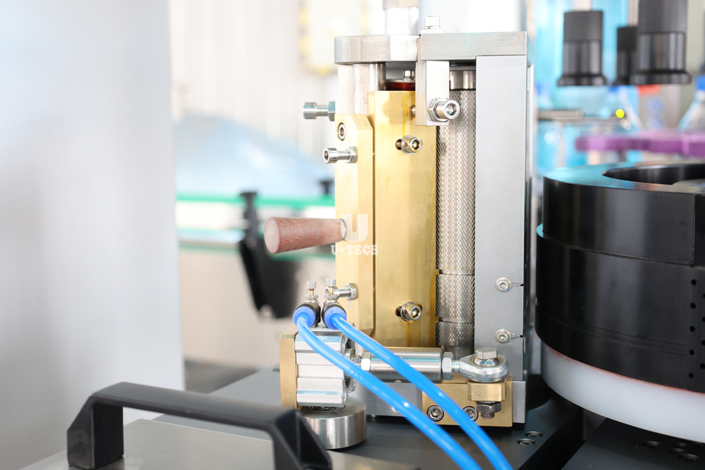 Automatic High Speed Rotary Plastic Glass Bottle Beverage Energy Drink Can Opp Labeling Machine Price