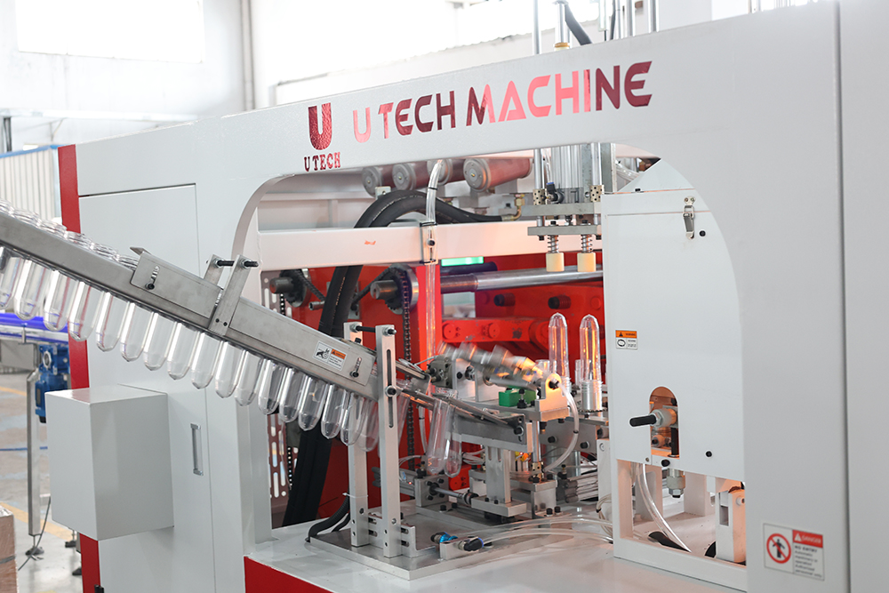 U TECH Automatic Beverage Drinking Mineral Water 5L PET Plastic Bottle Making Blow Molding Machine