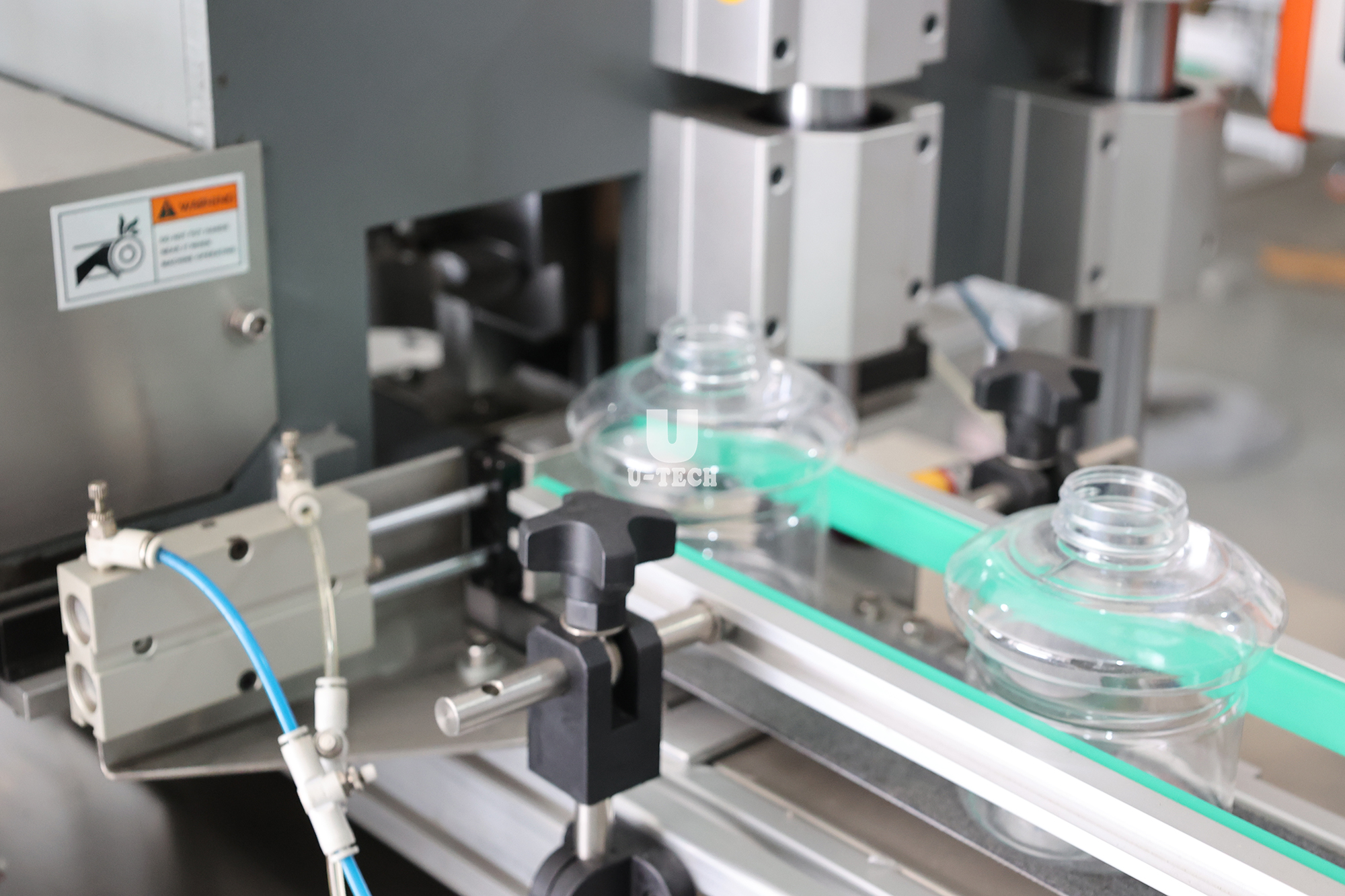 Semi Automatic Small PET Can Plastic Bottle Mouth Neck Cutting Deflashing Machine