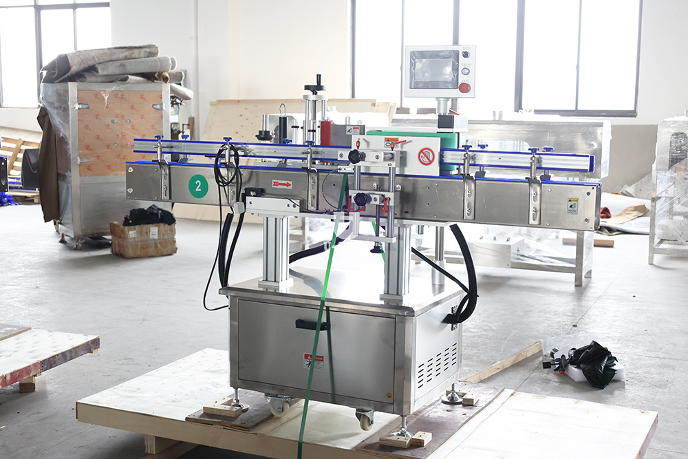Automatic liquor sake red wine vodka round glass bottle sticker labeling machine
