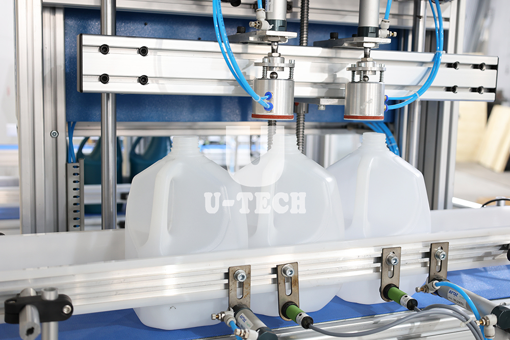 Fully Automatic 1L 5L Air Leak Testing Machine Engine Lube Oil Jerrycan Bottle Leak Tester