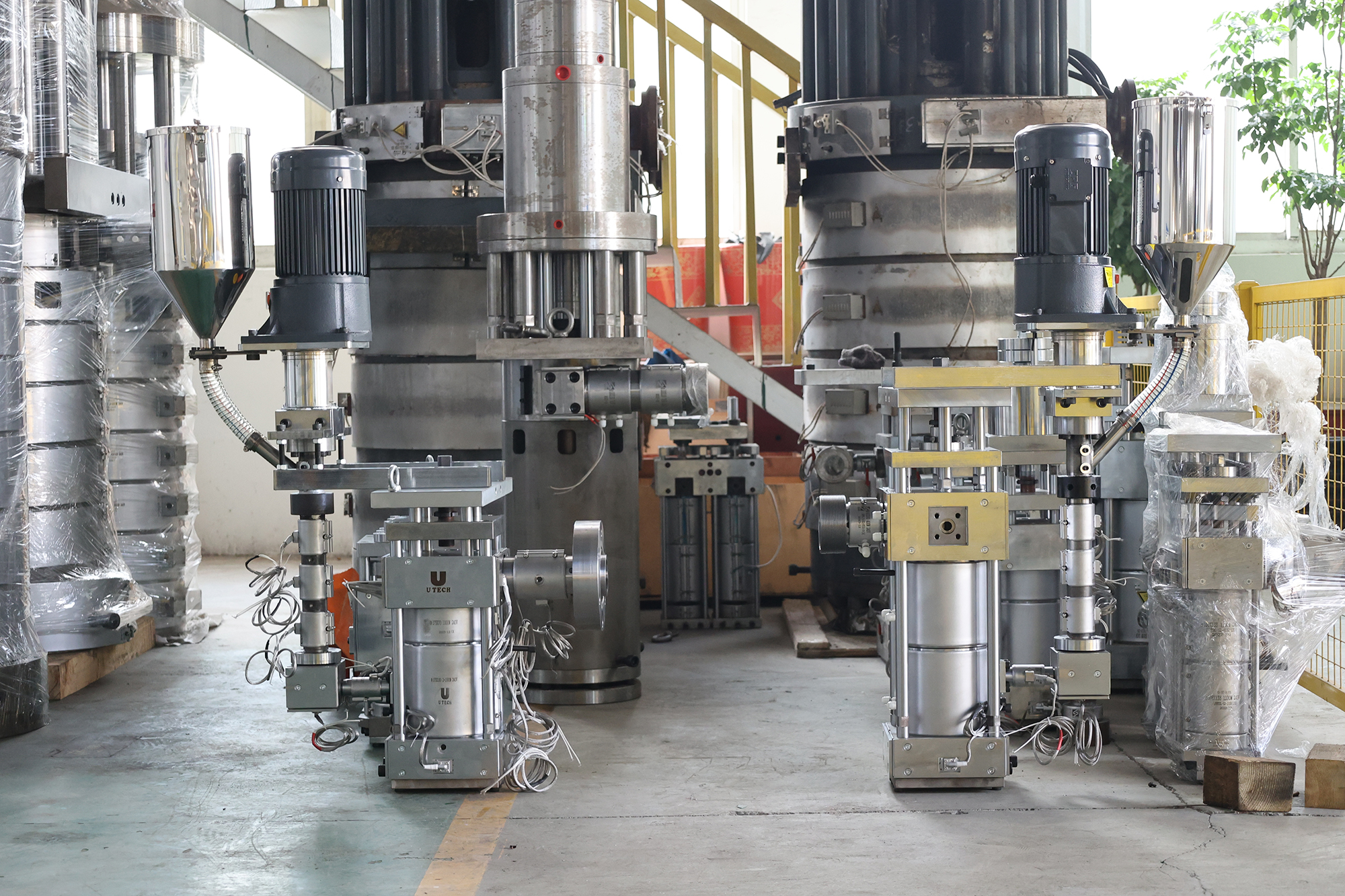 2 Layers 3 Layers 4 Layers Extrusion Blow Molding Machine Die Head 