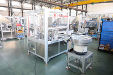 Automatic Plastic Bottle Cap Assembly Machine for Flip Top Spout Oil Sports Caps 2-piece 3-piece Closure Assembling Line