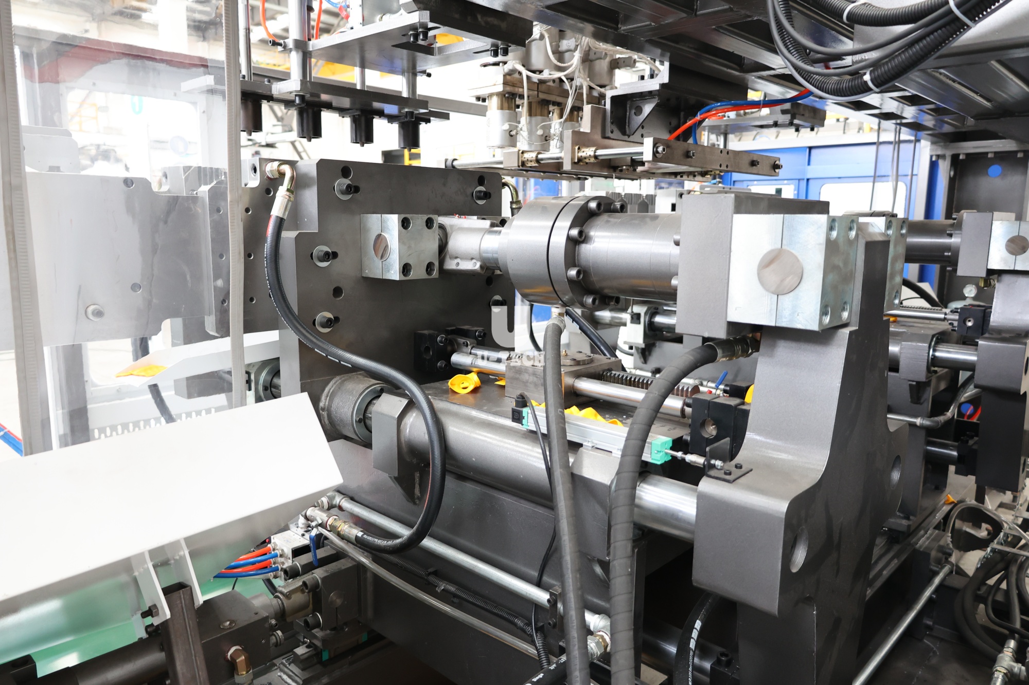 300ML 600ML Shampoo Dishwashing Liquid Detergent Chemical Bottle Double Station Extrusion Blow Moulding Machine