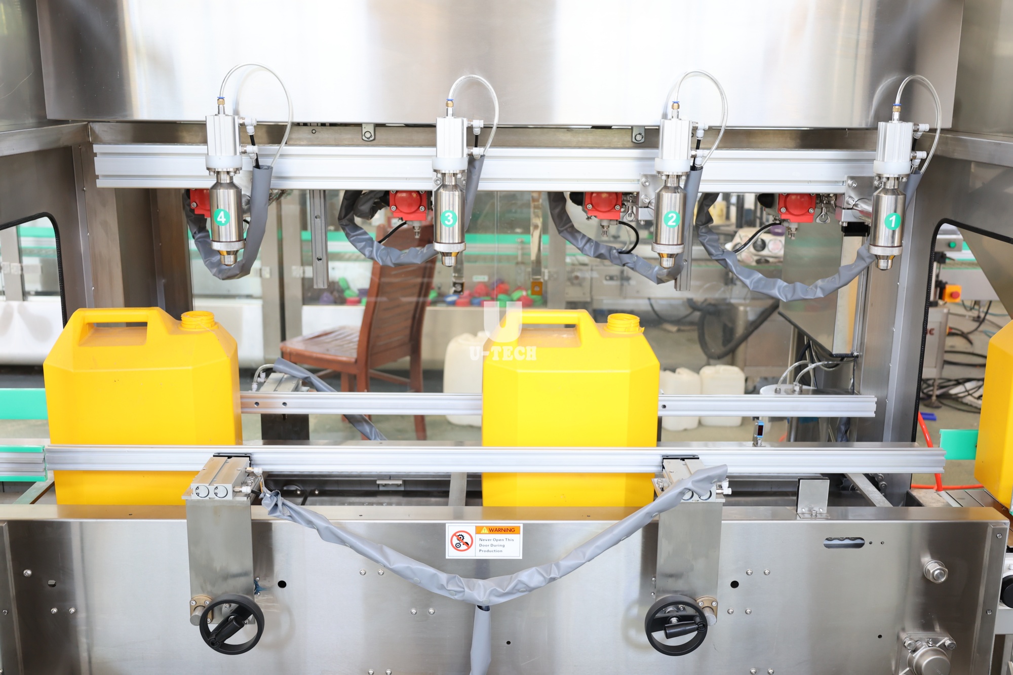 Automatic Liquid Lubricant Oil Chemical 20L 30L Barrel Drum Linear Weighing Filling Machine 